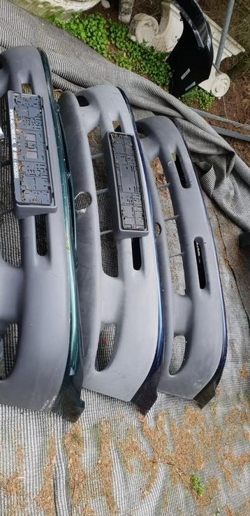 CRYSLER VOYAGER VOORBUMPER BJ 97 TOT 2001 beschikbaar voor biedingen
