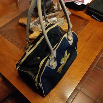 Hondendraagtas voor kleine hond! beschikbaar voor biedingen