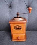 Oude houten koffiemolen ALKA., Antiek en Kunst, Ophalen of Verzenden