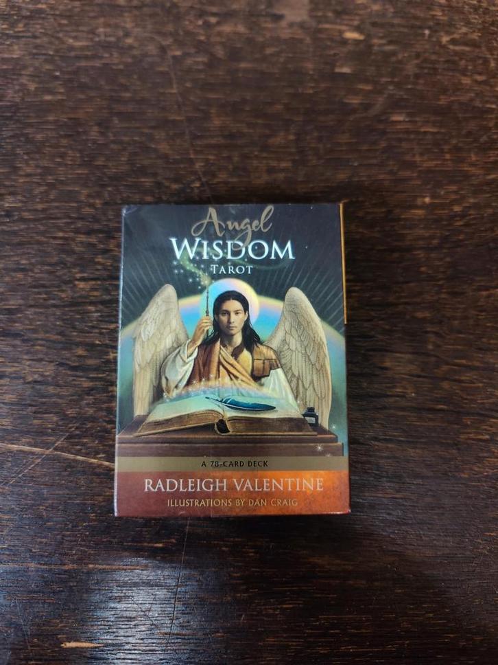 Angel Wisdom Tarot (Radleigh Valentine) – 78 Kaarten Complee, Boeken, Esoterie en Spiritualiteit, Zo goed als nieuw, Overige typen