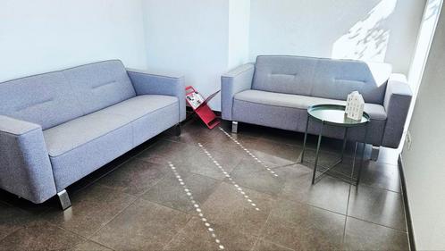Montel tweezits banken, lichtgrijs vilt bekleed, Huis en Inrichting, Banken | Complete zithoeken, Zo goed als nieuw, Ophalen of Verzenden