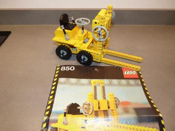 Lego 850 Technic heftruck beschikbaar voor biedingen
