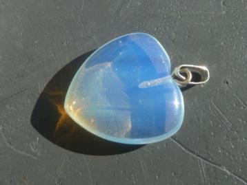 Hanger hartje Opaline beschikbaar voor biedingen