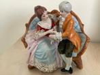 Beeldje man/vrouw op bankje 15 x 15 x 9 cm, Verzamelen, Beelden en Beeldjes, Ophalen of Verzenden, Gebruikt, Mens