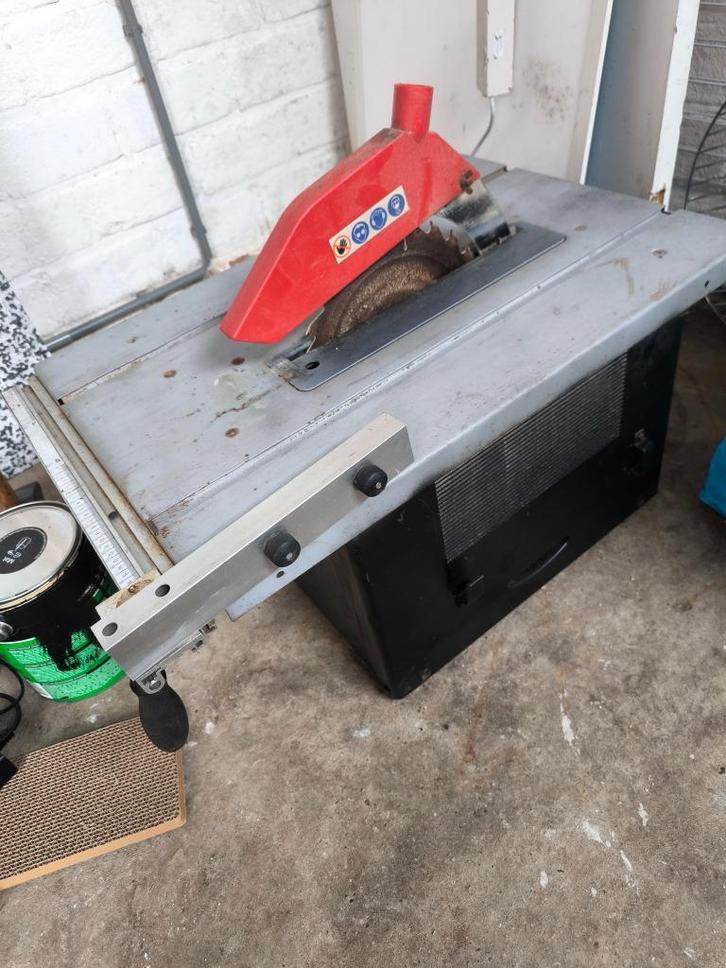 Einhell Zaagtafel, Doe-het-zelf en Verbouw, Gereedschap | Zaagmachines, Gebruikt, Cirkelzaag, 1200 watt of meer, 30 tot 70 mm