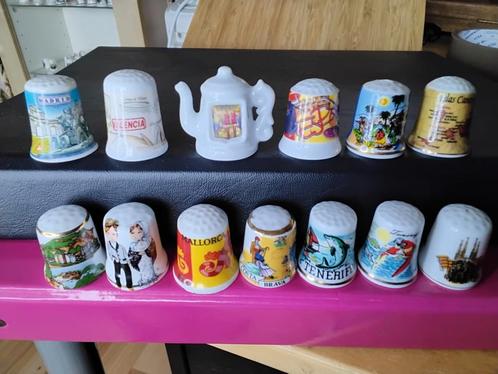 13 Vingerhoedjes  Spanje  Diverse Plaatsen voor 1,50 pr.stuk, Verzamelen, Vingerhoedjes, Zo goed als nieuw, Ophalen of Verzenden