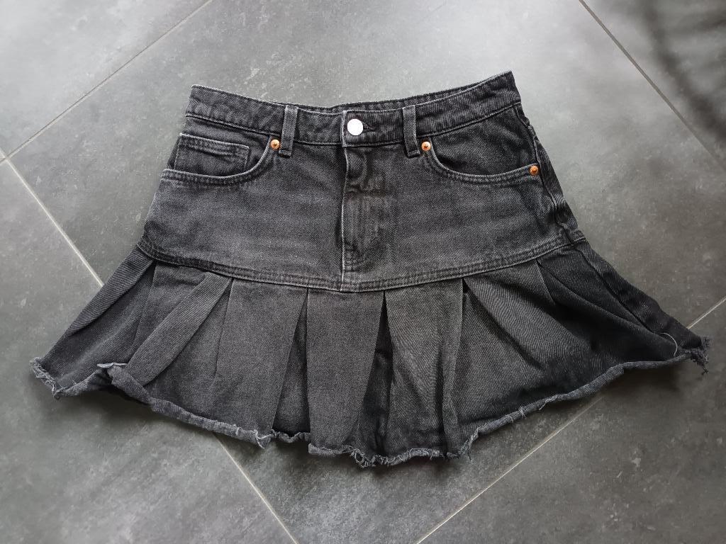 Monki jeans rokje zwart maat 36, Kleding | Dames, Rokken, Zwart, Ophalen of Verzenden, Zo goed als nieuw, Monki