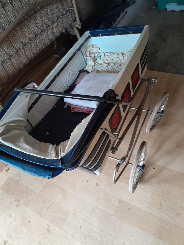 Antique kinderwagentje (bijv voor poppen), Antiek en Kunst, Ophalen