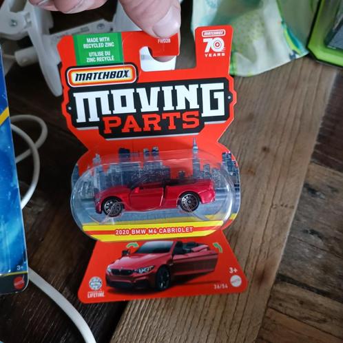 matchbox moving parts 2020 bmw m4 cabriolet rood, Hobby en Vrije tijd, Modelauto's | Overige schalen, Nieuw, Auto, Ophalen of Verzenden
