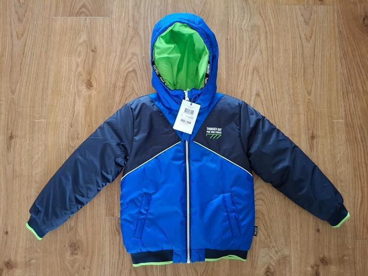 Nieuwe winterjas WE fashion maat 122/128 blauw/groen, Kinderen en Baby's, Kinderkleding | Maat 122, Nieuw, Jongen, Jas, Ophalen of Verzenden