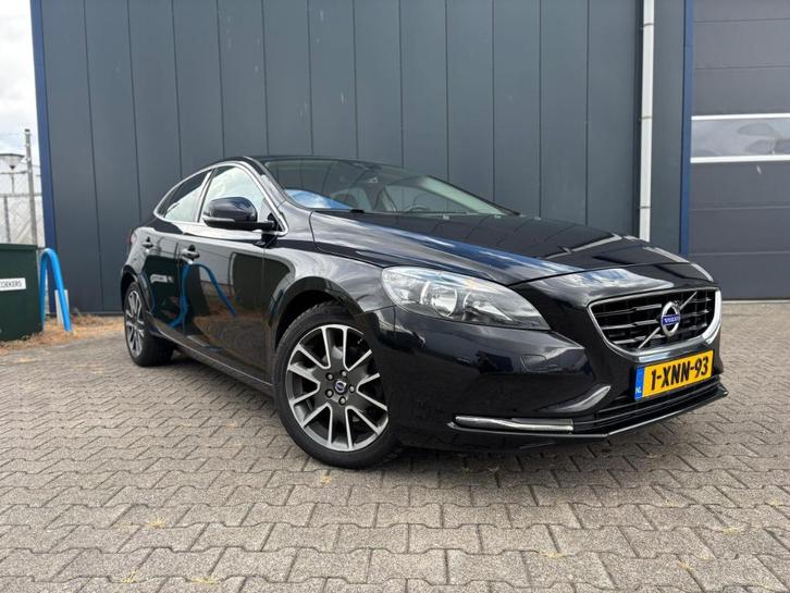Volvo V40 1.6 T4 180PK Momentum Powershift 2014 Zwart, Auto's, Volvo, Particulier, V40, ABS, Airbags, Airconditioning, Alarm, Bluetooth