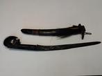 Iban zwaard in houten schede uit Maleisië, Antiek en Kunst, Ophalen of Verzenden