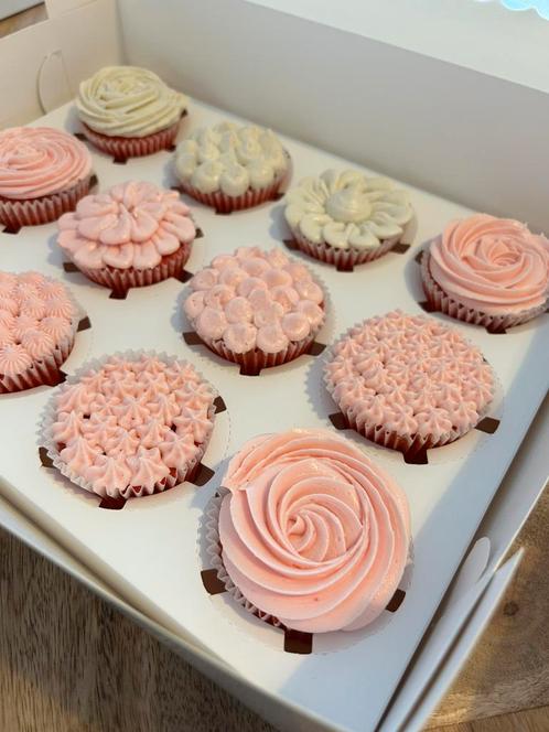 Gedecoreerde cupcakes te koop, Hobby en Vrije tijd, Feestartikelen | Verhuur, Nieuw, Ophalen