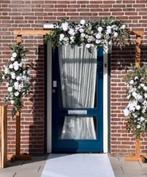 1x hardhout inklapbaar backdrop met 3 deligie bloemstukken, Ophalen, Carnaval