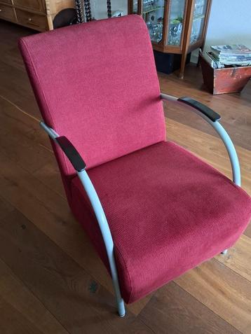 Fraaie fauteuil beschikbaar voor biedingen