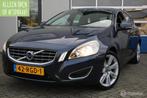 Volvo V60 2.0T Momentum AUTOMAAT/ECC/NAVIGATIE/TREKHAAK/NAP, Auto's, Euro 5, 4 cilinders, Blauw, Origineel Nederlands