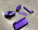 Paarse Paardenborstels Set, Dieren en Toebehoren, Paarden en Pony's | Verzorgingsproducten, Ophalen of Verzenden, Zo goed als nieuw