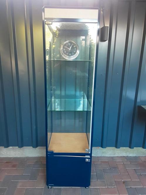 Glazen vitrine kast, Huis en Inrichting, Kasten | Vitrinekasten, Zo goed als nieuw, 150 tot 200 cm, 50 tot 100 cm, 25 tot 50 cm