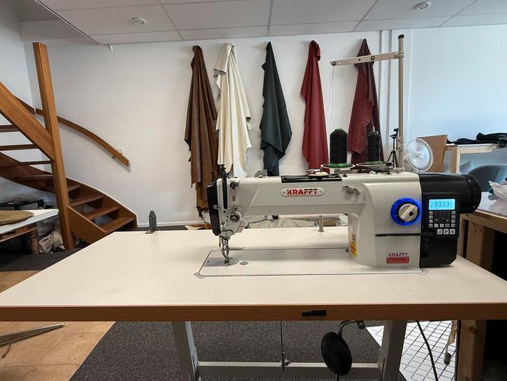 Krafft industrielle naaimachine lang arm 37cm, Hobby en Vrije tijd, Naaimachines en Toebehoren, Zo goed als nieuw, Overige merken