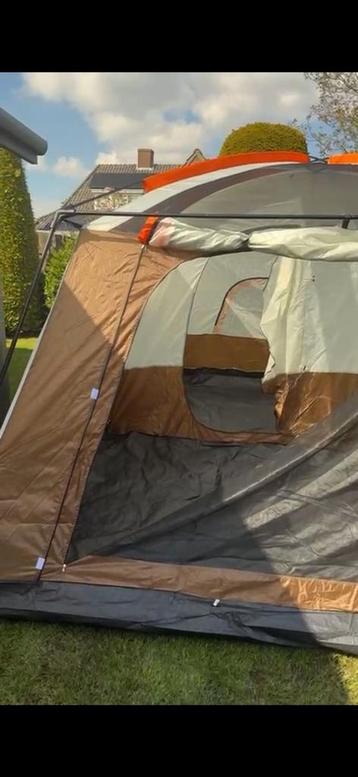 Lopoleis kampeertent/ familietent/ koepeltent + 5 pers. beschikbaar voor biedingen