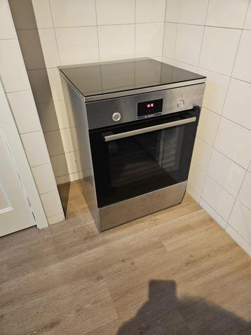 Bosch vrijstaand inductiefornuis in de garantie beschikbaar voor biedingen