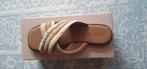 Nieuwe leren slippers van Notre-V maat 39, Slippers, Notre-V, Beige, Nieuw