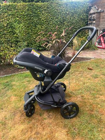 Easy walker + maxi cosi Pearl te koop beschikbaar voor biedingen