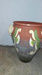 Oude terracotta pot met decoratie, Ophalen, Gebruikt
