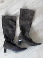 Suede laarzen donker bruin met hak maart 39, Kleding | Dames, Schoenen, Ophalen, Hoge laarzen, Bruin, Zo goed als nieuw