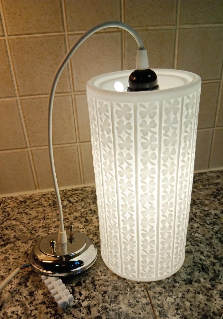 Vintage biscuit porseleinen hanglamp in klavertjes 3 (L11), Huis en Inrichting, Lampen | Hanglampen, Zo goed als nieuw, Minder dan 50 cm