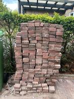 Waaltjes (halve) gratis, Tuin en Terras, Ophalen, Zo goed als nieuw, Beton, Klinkers
