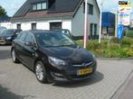 Opel Astra 1.4 Turbo Cosmo, Auto's, Opel, Voorwielaandrijving, Gebruikt, 4 cilinders, Leder en Stof
