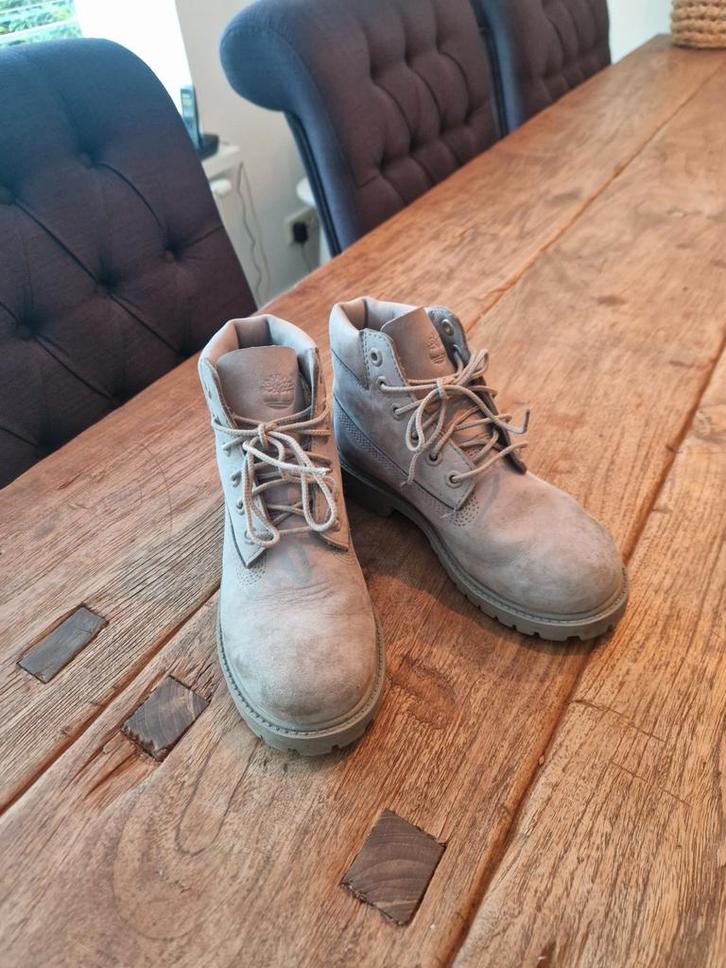 Grijze Timberlands maat 31, Kinderen en Baby's, Kinderkleding | Schoenen en Sokken, Gebruikt, Schoenen, Jongen of Meisje, Ophalen of Verzenden