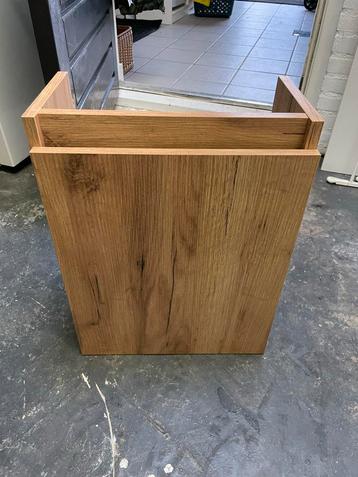 WC kastje - Beschadigd beschikbaar voor biedingen
