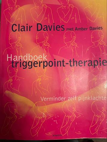 Clair Davies - Handboek triggerpoint-therapie beschikbaar voor biedingen