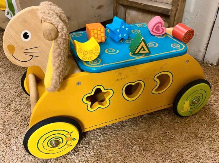 Mentari loopauto konijn, Kinderen en Baby's, Speelgoed | Houten speelgoed, Gebruikt, Rij- of Hobbelspeelgoed, Ophalen of Verzenden