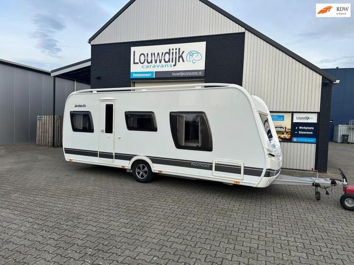 DETHLEFFS Nomad 530 DR ’17 (Queensbed, Mover), Caravans en Kamperen, Caravans, Bedrijf, tot en met 4, 1000 - 1250 kg, Rondzit