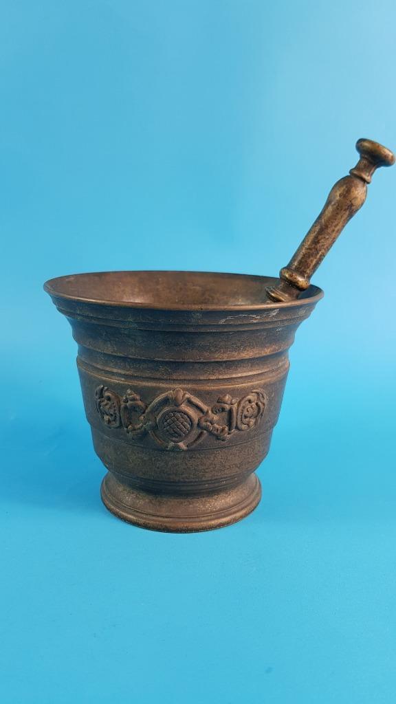 Antieke zware bronzen vijzel en stamper, gegoten. 6B5, Antiek en Kunst, Antiek | Keukenbenodigdheden, Ophalen of Verzenden