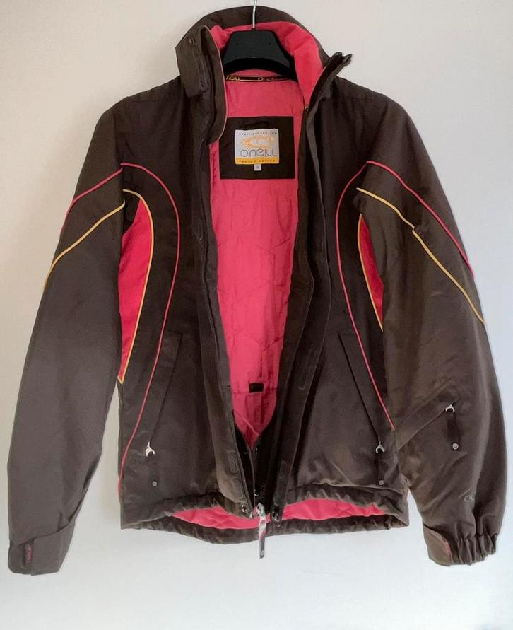 Mooie O’Neill jas met het logo geborduurd op de rug vandejas, Kleding | Dames, Jassen | Winter, Zo goed als nieuw, Maat 36 (S)