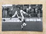 Originele zwart/wit foto 20x30 cm Ajax Ruud Krol in aktie, Verzamelen, Verzenden, Nieuw, Ajax, Poster, Plaatje of Sticker