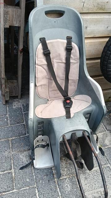 Fietsstoeltje polisport beschikbaar voor biedingen