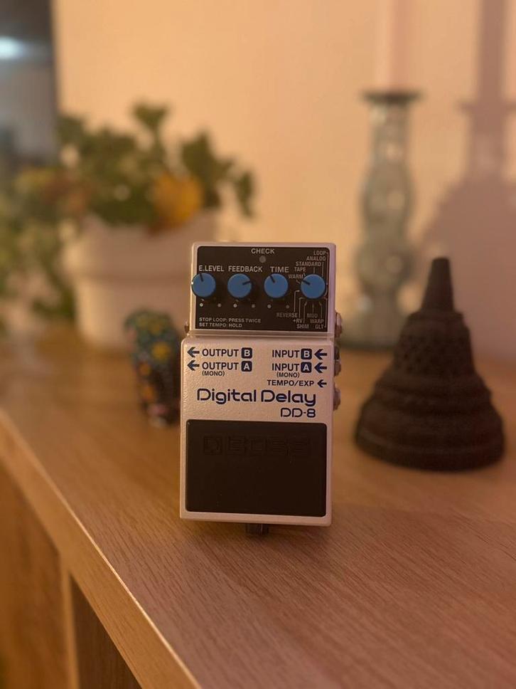 BOSS DD8 delay + power supply (zgan), Muziek en Instrumenten, Effecten, Zo goed als nieuw, Ophalen of Verzenden