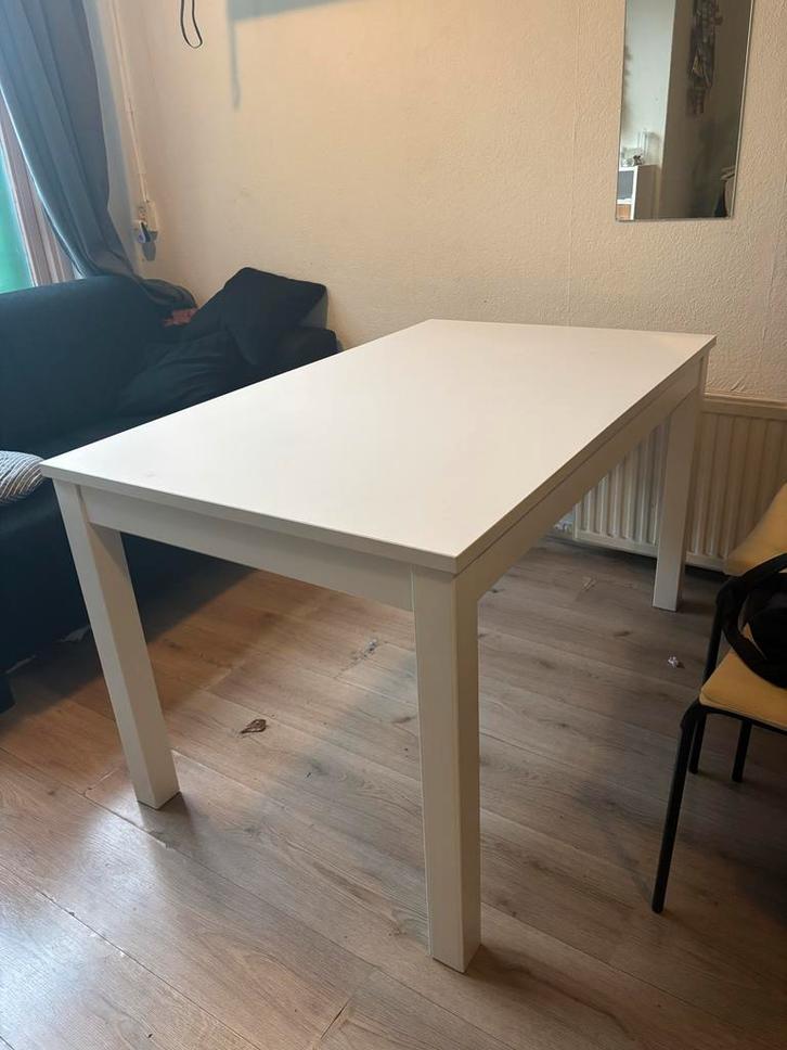 Uitschuifbare witte IKEA tafel - zacht prijsje!, Huis en Inrichting, Tafels | Eettafels, Gebruikt, 50 tot 100 cm, 100 tot 150 cm