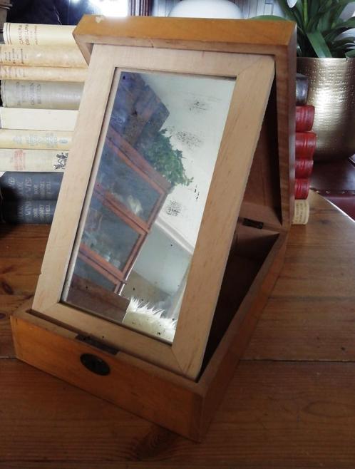 Houten oude scheerkist met spiegel zonder inhoud, Antiek en Kunst, Curiosa en Brocante, Ophalen of Verzenden