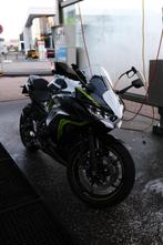 Kawasaki Ninja 650 2021 35kw A2 Metallic Spark Black, Motoren, 2 cilinders, 649 cc, Minimaal motorrijbewijs A2, Sport