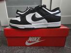 Nike Dunk Low Panda Maat 42,5, Kleding | Heren, Schoenen, Ophalen of Verzenden, Nieuw, Zwart