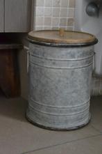 Vuilbakje Landelijk WC/Badkamer - Blik/handvaten met houten, Huis en Inrichting, Nieuw, Ophalen of Verzenden, Metaal, Minder dan 50 cm