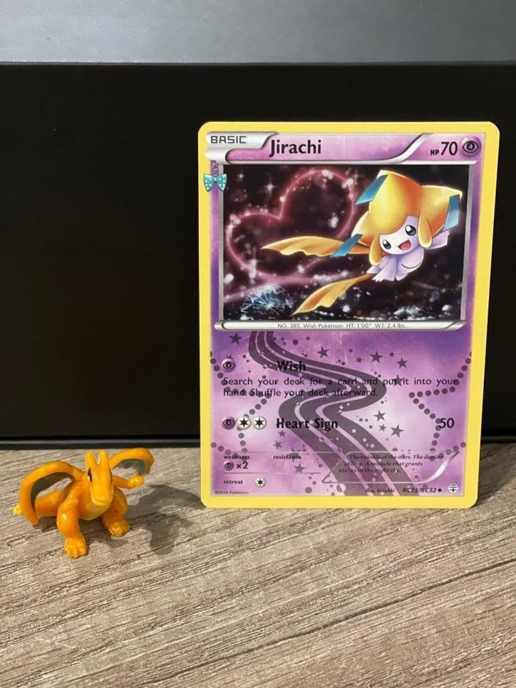 Jirachi RC13/RC32 Generations, Hobby en Vrije tijd, Verzamelkaartspellen | Pokémon, Zo goed als nieuw, Losse kaart, Foil, Ophalen of Verzenden