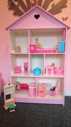 Superleuk barbiehuis met meubeltjes, Kinderen en Baby's, Speelgoed | Poppenhuizen, Ophalen, Gebruikt, Poppenhuis
