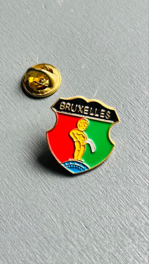 Bruxelles - Brussel manneke pis pin, Verzamelen, Speldjes, Pins en Buttons, Zo goed als nieuw, Ophalen of Verzenden